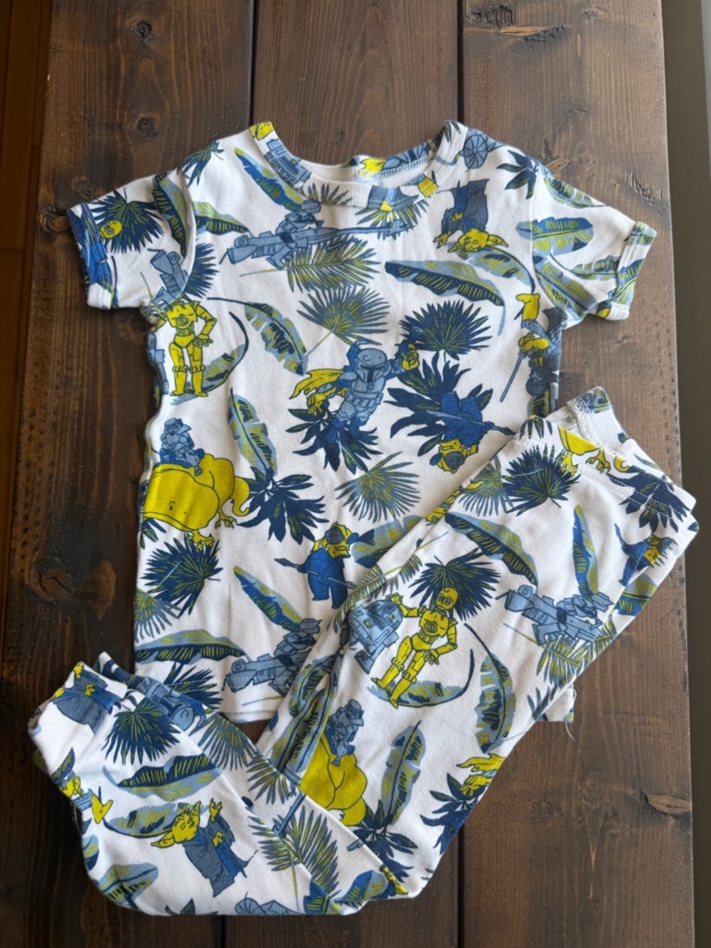 4T GAP Star Wars Kids White Pajama Set with Blue & Yellow Character Print